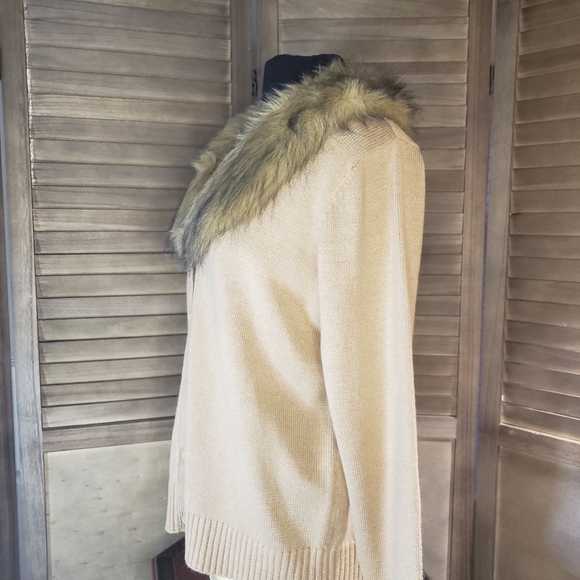 Katie Lee Cardigan - Picture 5 of 8